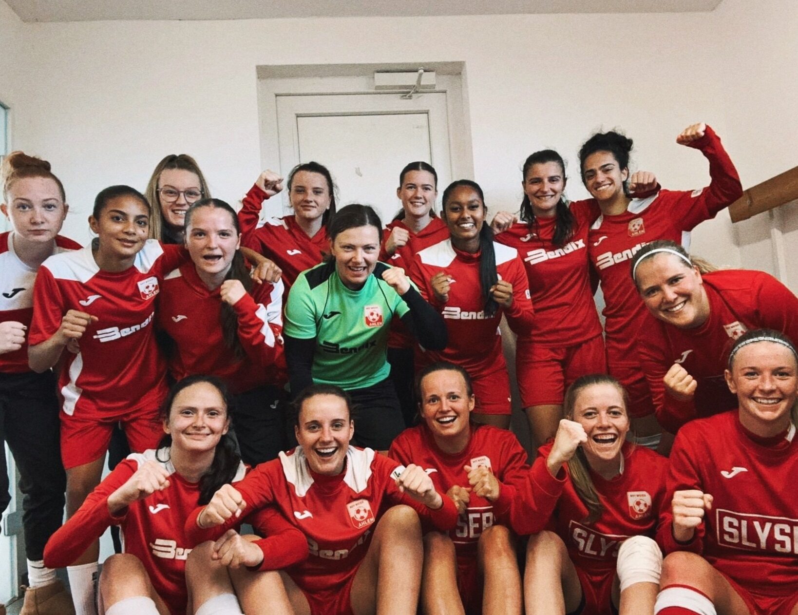 Auswärtssieg: 1. Frauenmannschaft gewinnt 2:0 gegen SC Enger